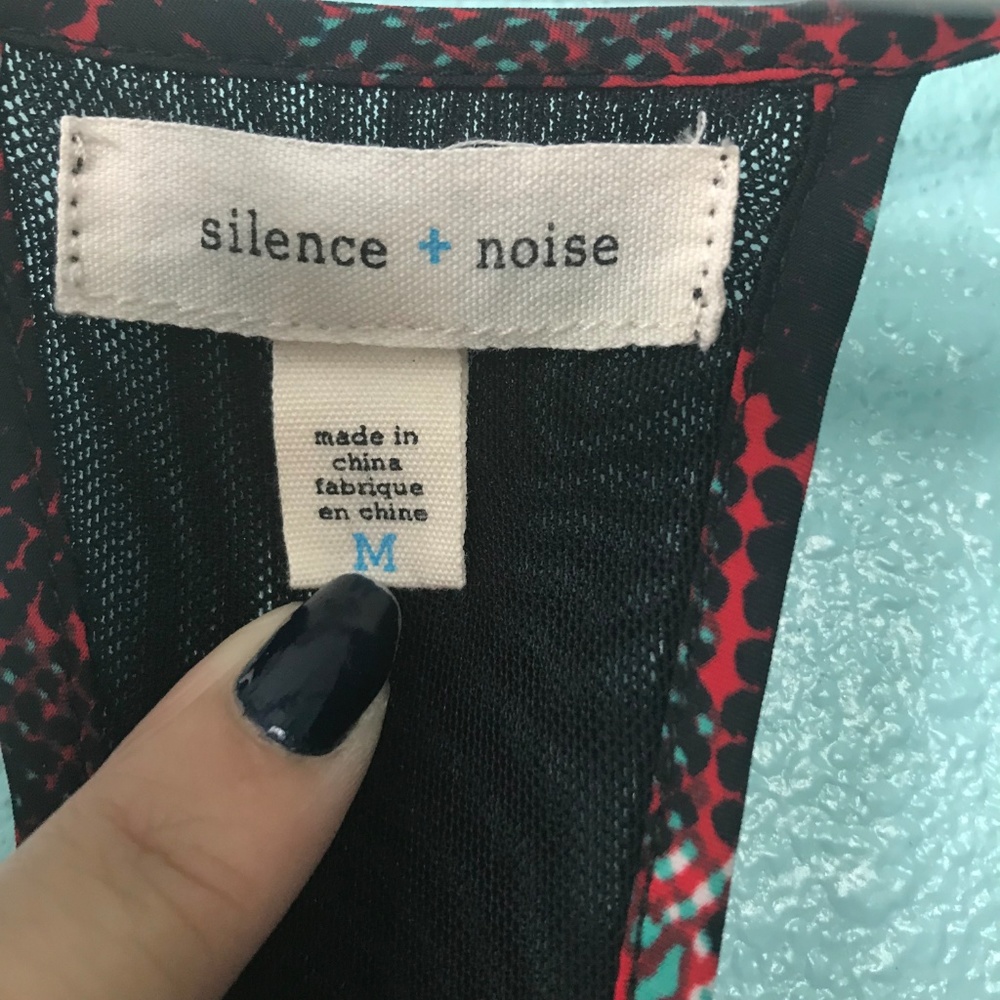 UO Silence+Noise patterned dress with cutouts sz M - Picture 2 of 4